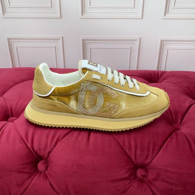 Dg* 情侣款-Size ：35-44 .45.46.定做 高端版本 Dolce & Gabbana 2025新款 历经半年的原版调试 慢工出细活才能做出很有特