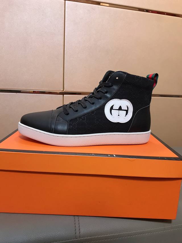 工厂p价 Gucci 古奇-新款男士高帮休闲鞋，做工精细，高端奢华鞋面采用进口意大利牛皮+专用印花面料，奢华舒适真皮内里耐磨防滑休闲大底，穿着透气舒适高品味男士
