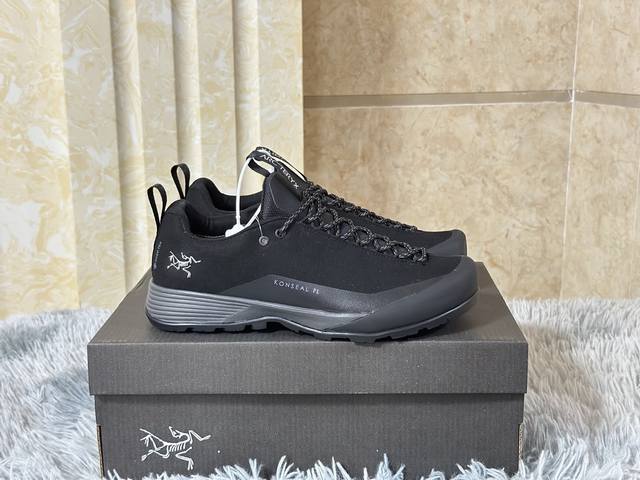 冬季爆款 现货 始祖鸟 Konseal Fl 2 绒面 尺码：38-45 系列融合轻量化设计与卓越性能，专为多地形徒步打造。其采用 Gore-Tex 防水薄膜，