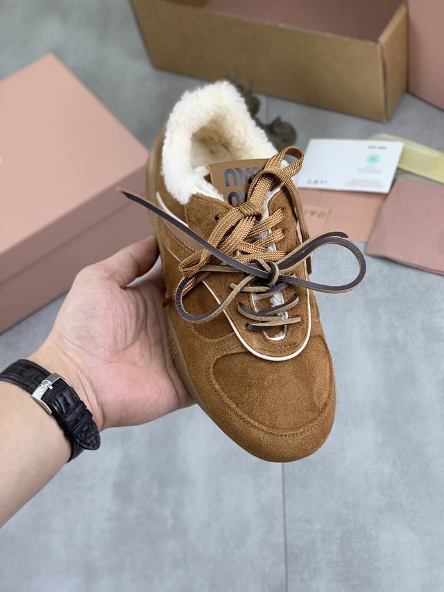 工厂p价p 实价 真羊毛内里 Miumiu缪缪 X New Balance Nb530 休闲 运动鞋 阿甘鞋 德训鞋 原版购入开发做货 Miu Miu X Ne