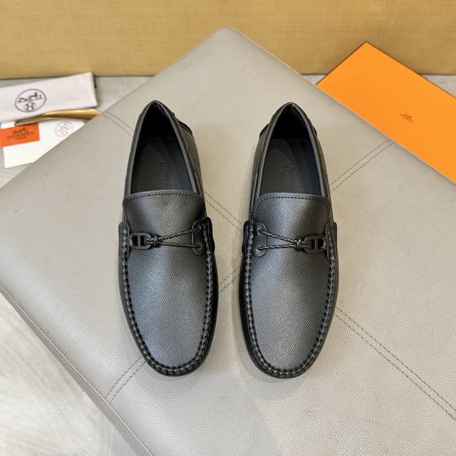 He*Mes 男士豆豆鞋 2025官网同步 市场顶级版本 蜥蜴纹黑色牛里 原版包装 。尺码 38-45