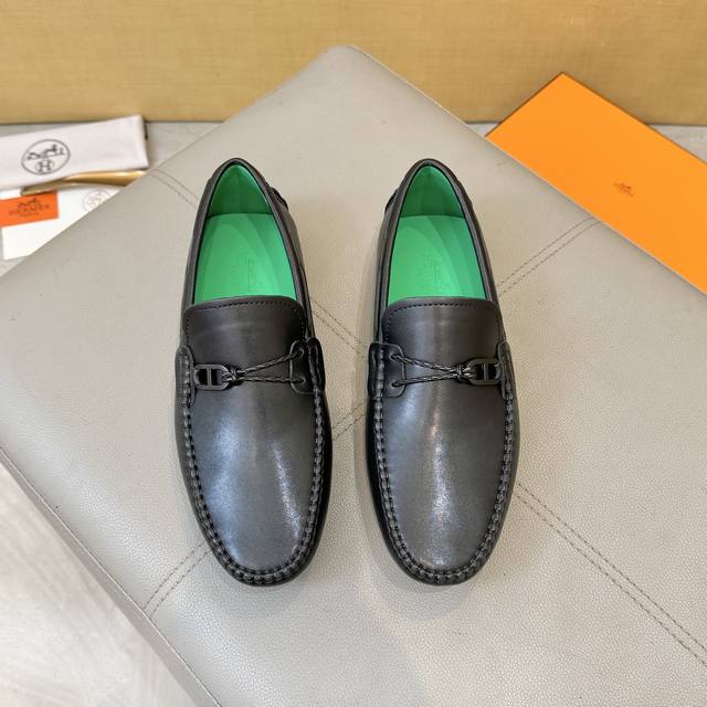 He*Mes 男士豆豆鞋 2025官网同步 市场顶级版本 进口小牛皮绿色牛里 原版包装 。尺码 38-45