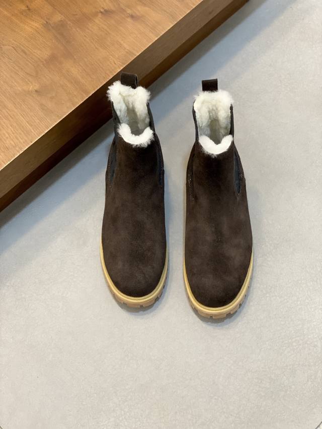 Louis Vuitton 路易威登 -高端品质 原单 男靴 -鞋面：高丝光牛皮拼接皮毛一体工艺、鞋身车缝品牌注塑模块 -大底：原版Tpr橡胶； -超高品控 做