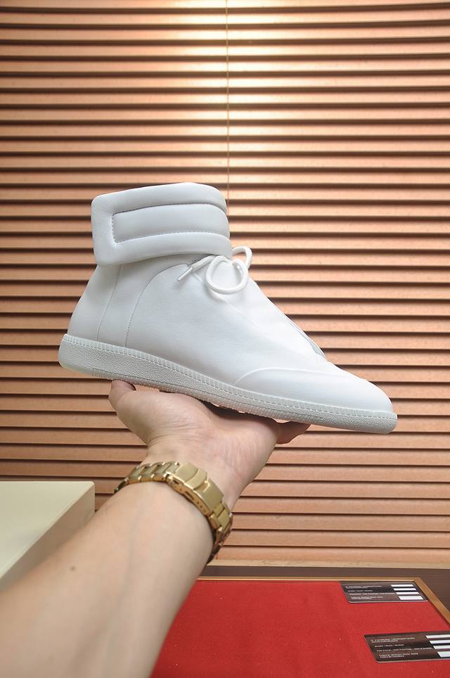 工厂p批 商品商标：马吉拉 Maison Margiela 男款休闲鞋 正码码数: 40-48 47.48定做不退换 商品材料：精选优质牛皮拼接鞋面 牛皮内里