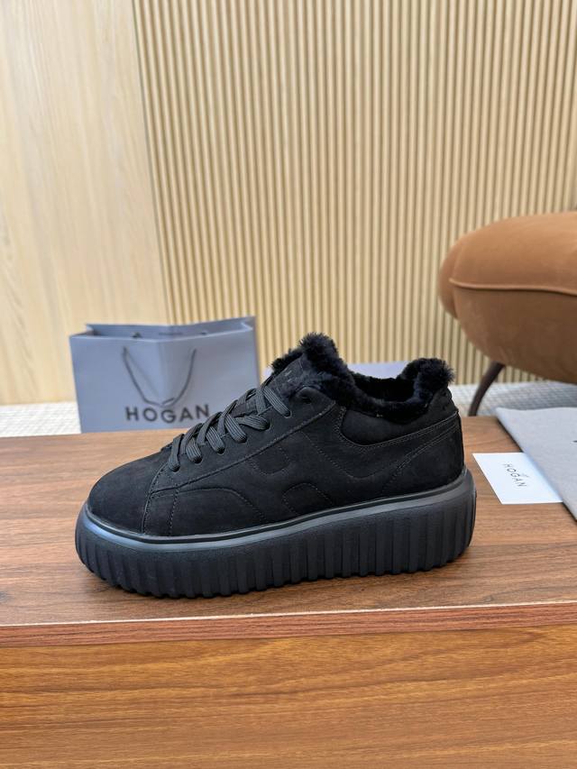 工厂p价 霍根Hogan新款，男女情侣同款 时尚圆头真皮羊毛系带 ，运动休闲，厚底让你穿上瞬间长高55Mm。绒面小牛磨砂皮，流畅线条勾画出新时代简约的美感 ，鞋