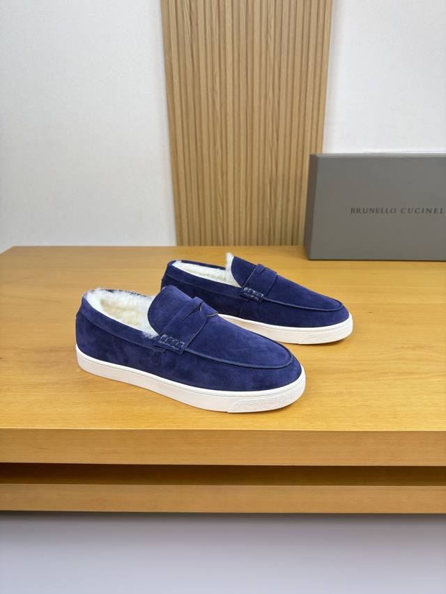 Brunello Cucinelli 布鲁内洛 库奇内利 -高端品质 原单 毛里休闲板鞋 -鞋面：进口反绒小牛皮、鞋丹外合车缝线、品牌横担装饰、后跟.丝印品牌图