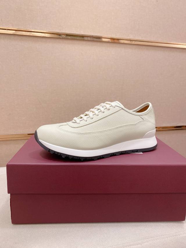 工厂p价 爱马仕旗下品牌- John Lobb-约翰 洛布 新款男士商务皮鞋 莞产独家猛货，现货秒发！ 这款商务皮鞋采用德比鞋型，鞋面采用进口荔枝纹头层牛皮重工