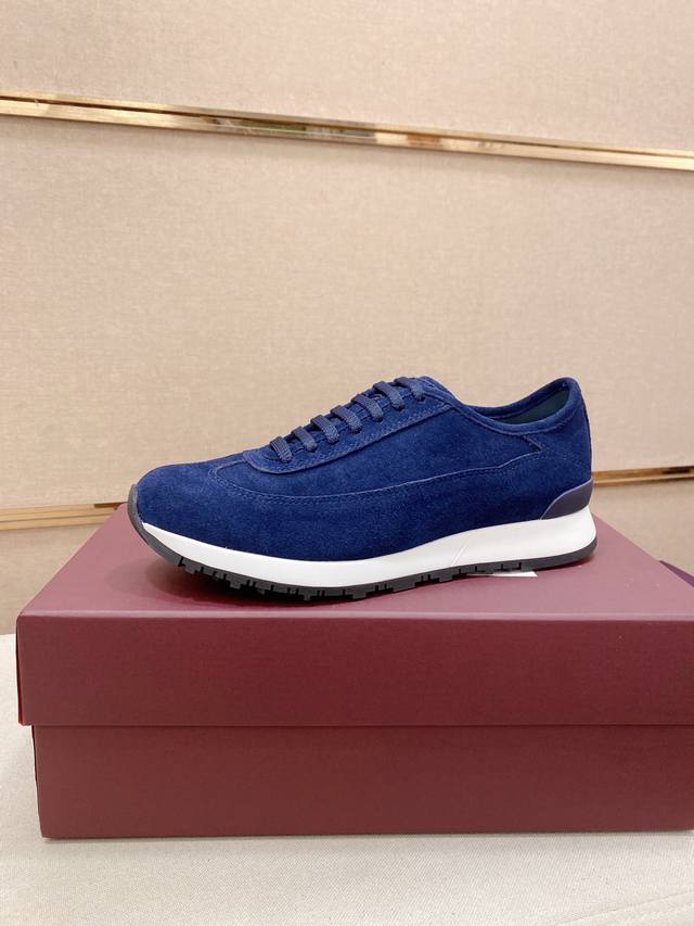 工厂p价 爱马仕旗下品牌- John Lobb-约翰 洛布 新款男士商务皮鞋 莞产独家猛货，现货秒发！ 这款商务皮鞋采用德比鞋型，鞋面采用进口高丝光牛皮重工打造