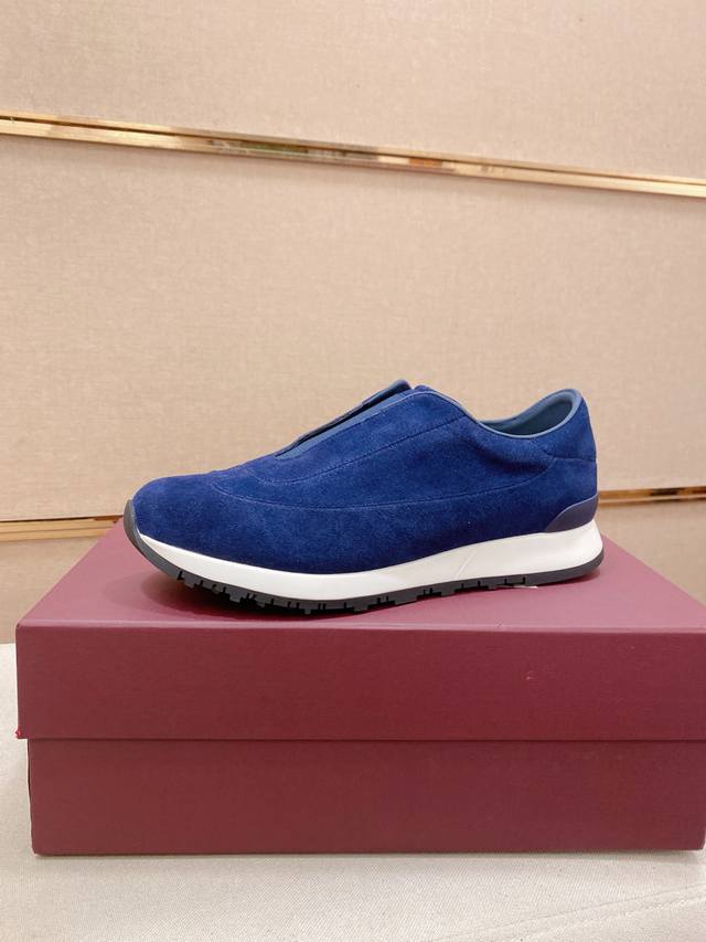 工厂p价 爱马仕旗下品牌- John Lobb-约翰 洛布 新款男士商务皮鞋 莞产独家猛货，现货秒发！ 这款商务皮鞋采用德比鞋型，鞋面采用进口高丝光牛皮重工打造