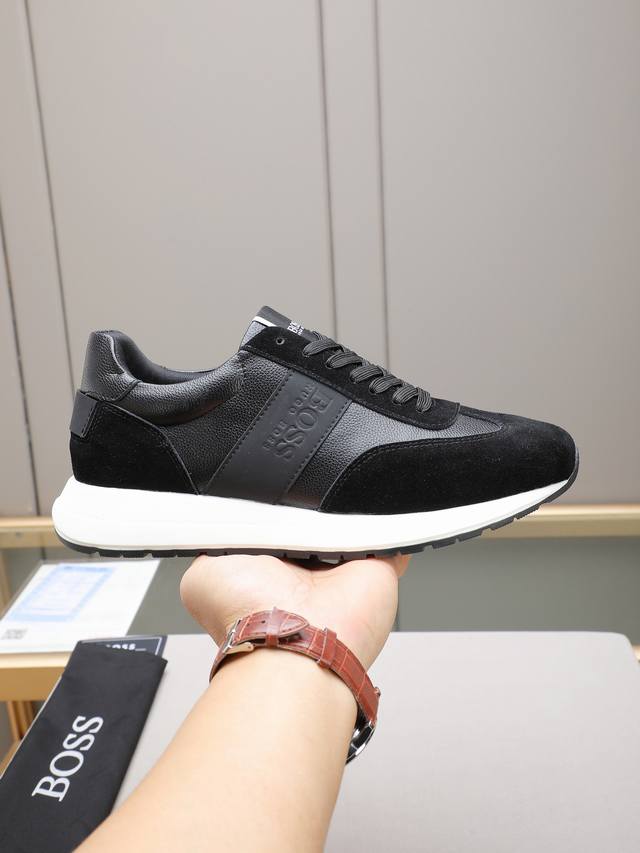 Boss超级有范儿的一款休闲鞋！精选头层小牛皮透气网里鞋舌精致工艺图案装饰Logo，侧面标志性金属Logo霸气十足！上脚帅气！码数：38-44 45定做 2色选