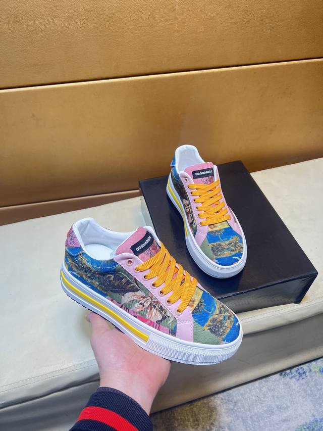 Dg杜嘉班纳 顶级代购男士2025Hk专柜同步发售。鞋底：原厂特供原版底，独家活动底超级舒适，原厂跟单货，高品质多色拼接设计做工精致细腻，独一无二， 丝绸面料，