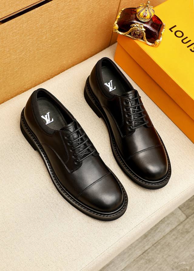 原单 Louis Vuitton 路易威登 新款～时尚商务正装男鞋原单品质，高端精品细节精致考究，采用进口意大利头层原版小牛皮鞋面舒适的水染牛皮内里原版大底，穿