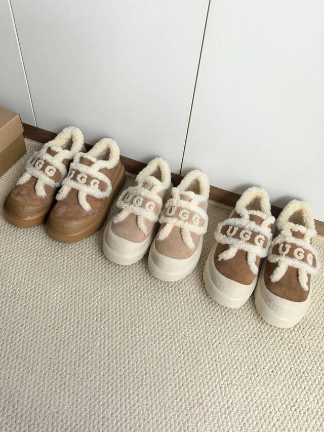 价： 王一博电绣Ugg三个色现货中。 码数35-41 栗色，沙色，棕色底