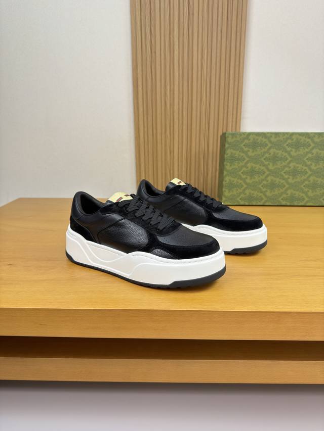 Gucci 古驰 -高端品质 原单 休闲运动鞋 -鞋面：纳帕小牛皮、荔纹小牛皮、反绒小牛皮、鞋舌车缝品牌布标、后跟丝印高周波品牌图腾 -内里：水染牛皮 -大底：