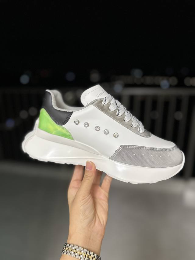 专业麦昆工厂p.顶级版本.情侣款： Alexander Mcqueen高版本再次升级为最高品质 麦昆 春夏秋冬 顶级版本 代购级别 诚招全国线上线下代理商加盟