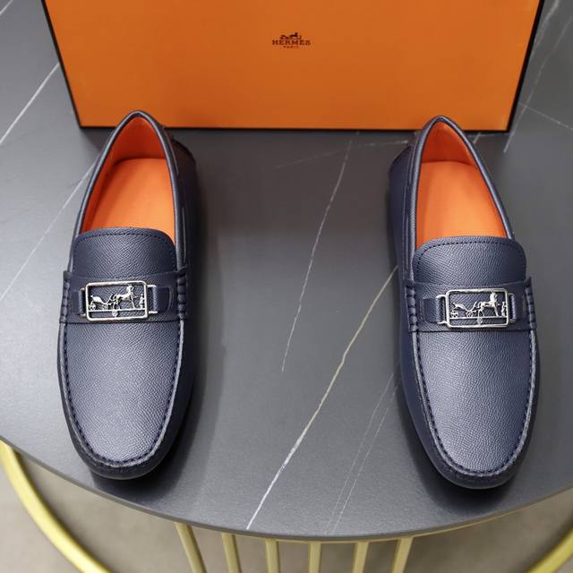 出厂价pp： 爱马仕HermèS 高端男士驾车、一脚蹬系列 38-44 45订做 全料面原版牛皮！厚实柔软！全内里小牛皮制作！橡胶片式防滑豆豆底！立体套包工艺！