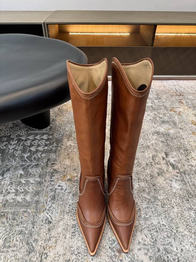 新品发售 ★面料 牛皮 内里 羊皮 鞋底 牛皮底 气质优雅 完美搭配示范 跟高 6.5Cm 专柜包装 简约气质款式！ 市场顶级 Show Bdetails ⊿：