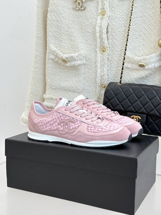 厂价 全皮270 Chane*｜小香25p早春新品 休闲运动鞋板鞋德训鞋 流水的时尚铁打的小白鞋Hhh 简单耐看 很有质感颜值超高 精简凸显的双C大Logo 高