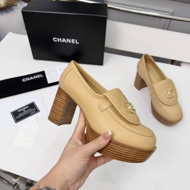 工厂p价 女装女鞋 运动原单高版本小香家单鞋Chane*｜，大爆款！小香2025官网香奈儿单鞋跳舞鞋系列新品乐福鞋满满的复古风 秀气的鞋型 看着就很讨喜，小圆头