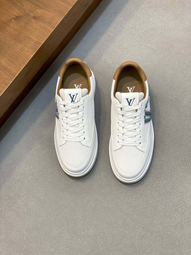 调工厂p价 男装男鞋 运动原单 L 顶级代购 路 炸街男神爆款运动板鞋专柜同步，鞋面意大利进口牛皮面料，高品质复杂拼接工艺品，进口水染牛皮内里牛皮垫脚 鞋底：原