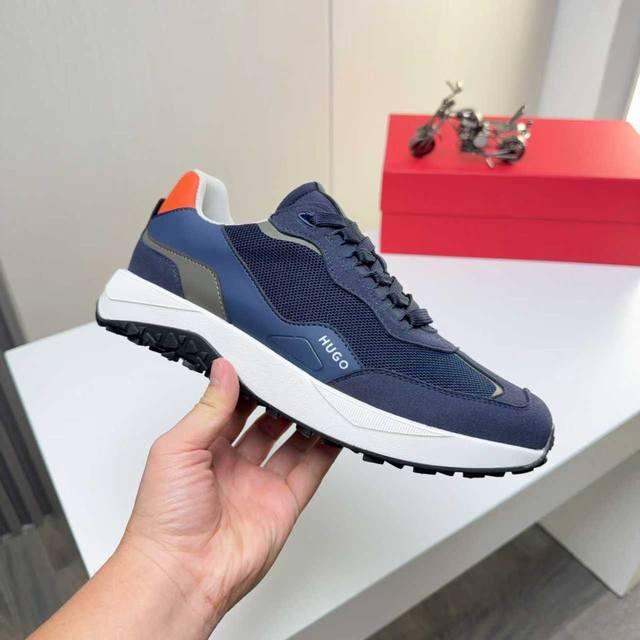 调工厂p价 男装男鞋 运动原单 Hugo Boss] 爆款 原版1:1复刻，高端精品细节考究鞋面采用飞识布+超纤组合，运动内里，品牌pu大底。上脚轻盈舒适，时尚