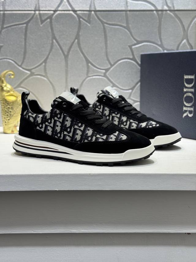 调工厂p价 男装男鞋 运动原单 Dio*迪奥 男鞋最新款休闲时尚男鞋爆款版型简洁大气 潮男专属.独有的官网新最品牌元素版原装饰，进口牛皮拼接搭经典面料，配饰尚时