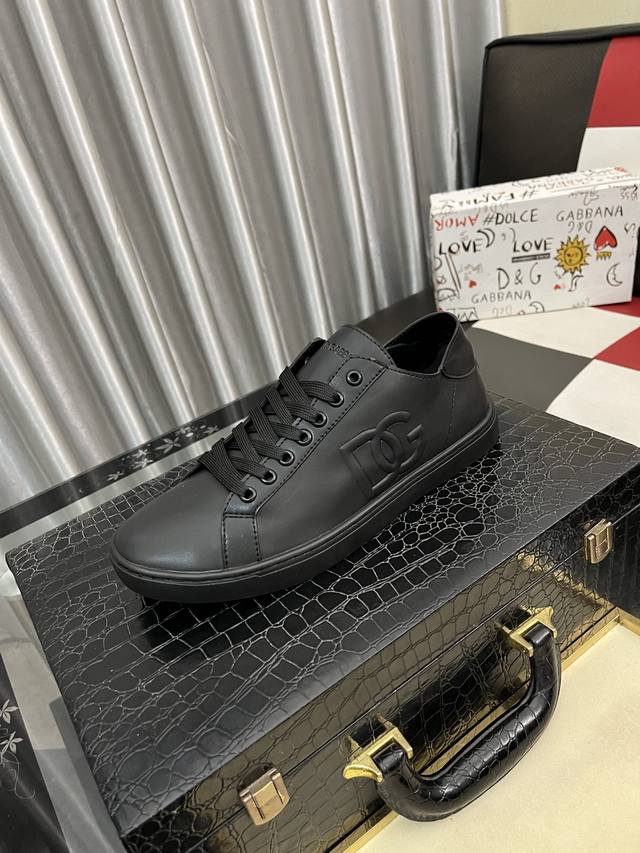 调工厂p价 男装男鞋 运动原单新品Dg杜嘉班纳 高端情侣款运动休闲鞋，进口牛皮 多种材质拼接设计进口牛皮内里 牛皮垫脚原版Tpr弹力大底。 Size：38-46