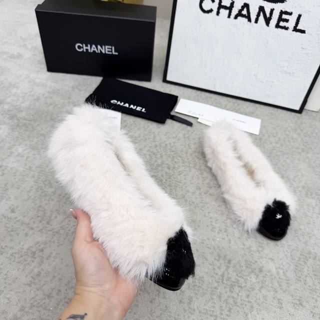 工厂p价 女装女鞋 运动原单高版本小香家单鞋Chane*｜，大爆款！小香2025官网香奈儿秋冬秋鞋毛毛单鞋，系列新品乐福鞋满满的复古风 秀气的鞋型 看着就很讨喜