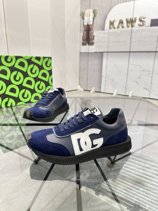 调工厂p价 男装男鞋 运动原单 商品商标：Dg* 杜嘉班纳* 低帮休闲鞋 正码码数: 35-45 可订做46 情侣款 商品材料：鞋面进口牛皮拼接原版材料，羊皮内