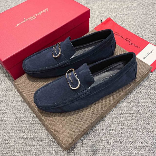 调工厂p价 男装男鞋 运动原单，品牌菲拉格慕，官方原版休闲百搭商务高端豆豆鞋～四季潮鞋官网旗舰店原单，鞋面:进口牛反绒牛皮，全纯牛里 真材实料 ，时尚懒人商务风