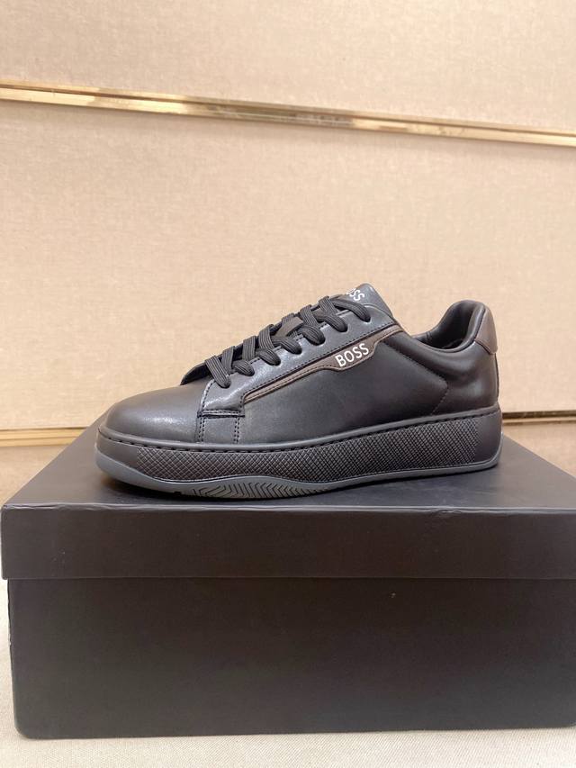 调工厂p价 男装男鞋 运动原单 Boss 最新休闲男鞋，欢迎对比，爆单款Boss香港休闲鞋，品质，支持，优质做工，鞋面采用意大利进口牛皮 透气羊皮内里，原版时尚