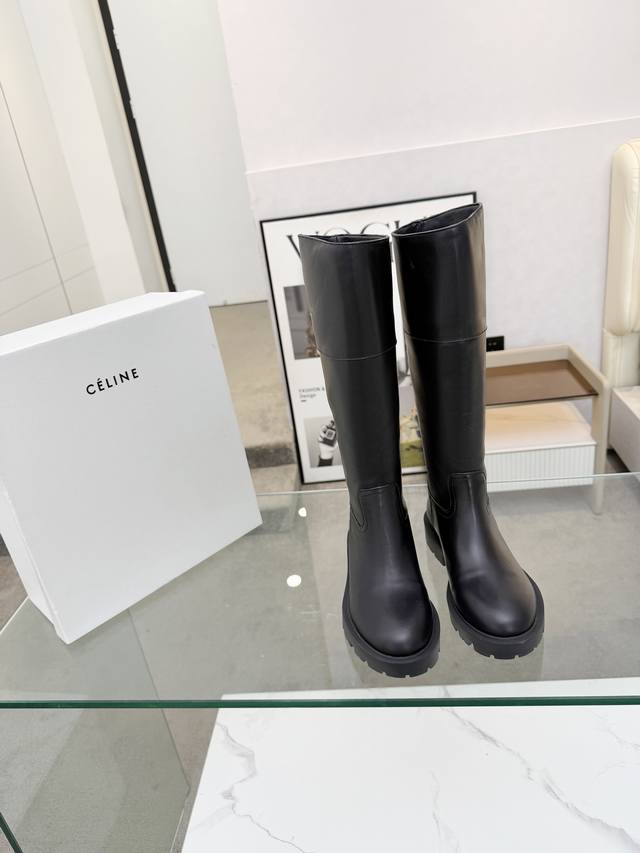 工厂p价 女装女鞋 运动原单 Celine 赛琳 2025秋冬新款一脚蹬骑士长靴鞋面采用小牛皮油边工艺一款经典穿搭永不过时 内里：羊皮，面料：头层小牛皮 码数3