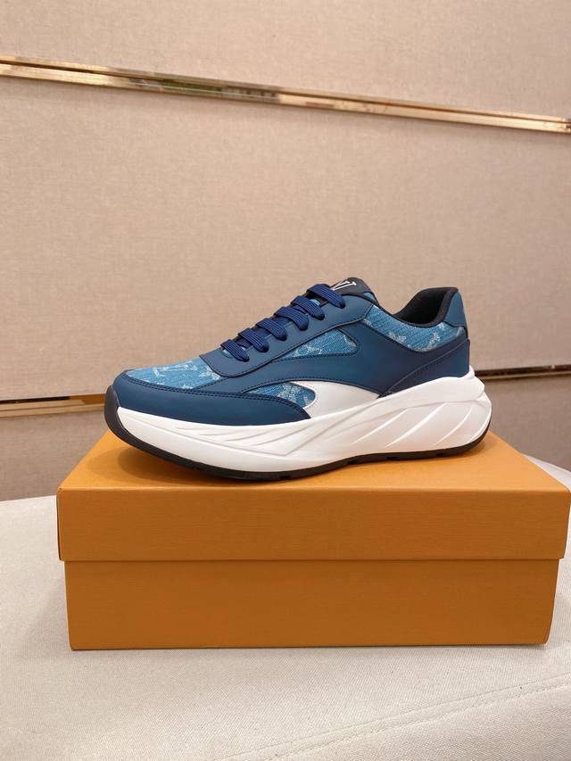 工厂p价 Louis Vuitton 路易威登 Lv 顶级新款专柜同步发售，鞋面意大利进口头层牛皮，全进口网布透气内里，完全1比1复刻，鞋底：原厂特供原版底，独