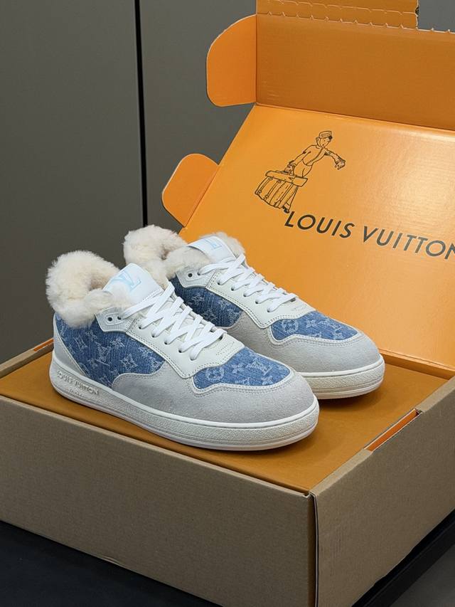 顶级品质 Lv Fw 25 New Arrival～ 经典运动鞋 ，皮毛一体内里 上交真的很舒爽，轻盈保暖，冬日绝绝子啊 Size 35-41