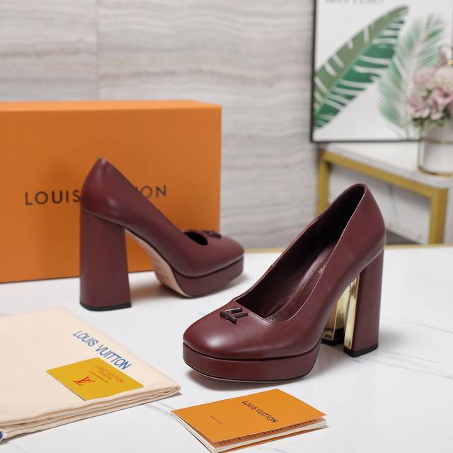 顶级版本 Lv 路易威登 25恨天高新款单鞋 凉鞋后空 2025春夏新款粗跟水台凉鞋 顶级版本原版一致 专柜主打最新款 Lv X Tm村上隆联名款 硬货上新 代