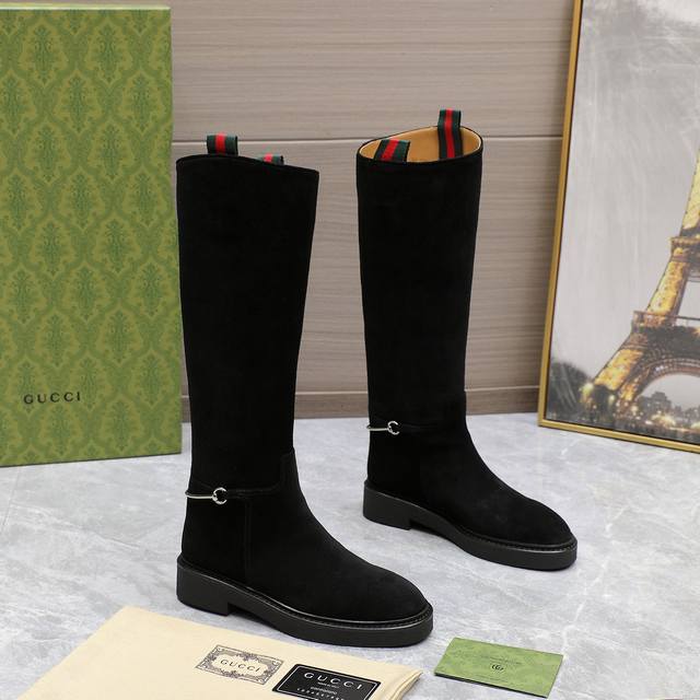 正出常货 后售 奇古 Gucci 秋冬修长型造马衔马扣术靴裸 走秀切款西尔靴顶级购代进口光丝短绒靴工重艺所有制整作做个工与原一版致！ 这款靴甄子选进口丝光绒制皮