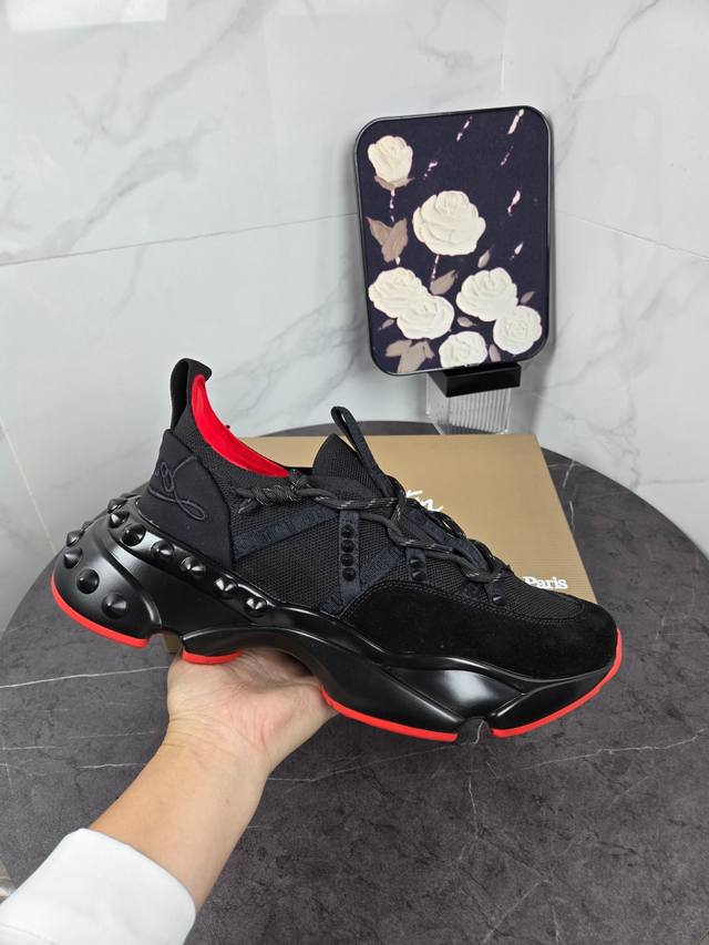 潮牌Chri*Stian Loubou*Tin原单货 新款 Cl红底鞋最新休闲情侣款系列，鞋面采用进口莱卡+高密透气飞织，环保高弹吸模垫脚 永不脱层， 大底采用