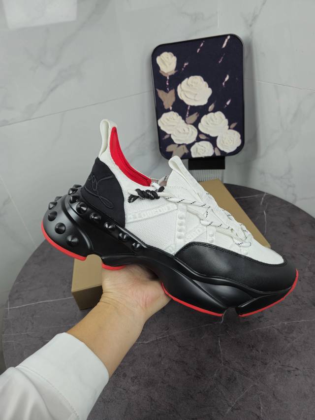 潮牌Chri*Stian Loubou*Tin原单货 新款 Cl红底鞋最新休闲情侣款系列，鞋面采用进口莱卡+高密透气飞织，环保高弹吸模垫脚 永不脱层， 大底采用