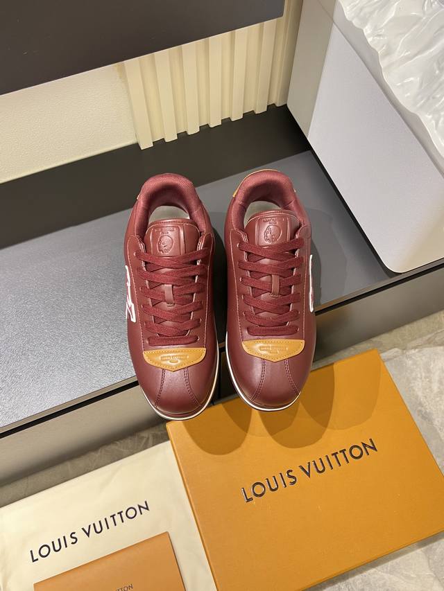 Louis Vuitton 路易威登 高端品质 原单休闲运动鞋 鞋面：纳帕小牛皮.彩印品牌图腾、鞋身车缝品牌模块、鞋头.鞋舌.后跟；空压品牌Logo 内里：品牌
