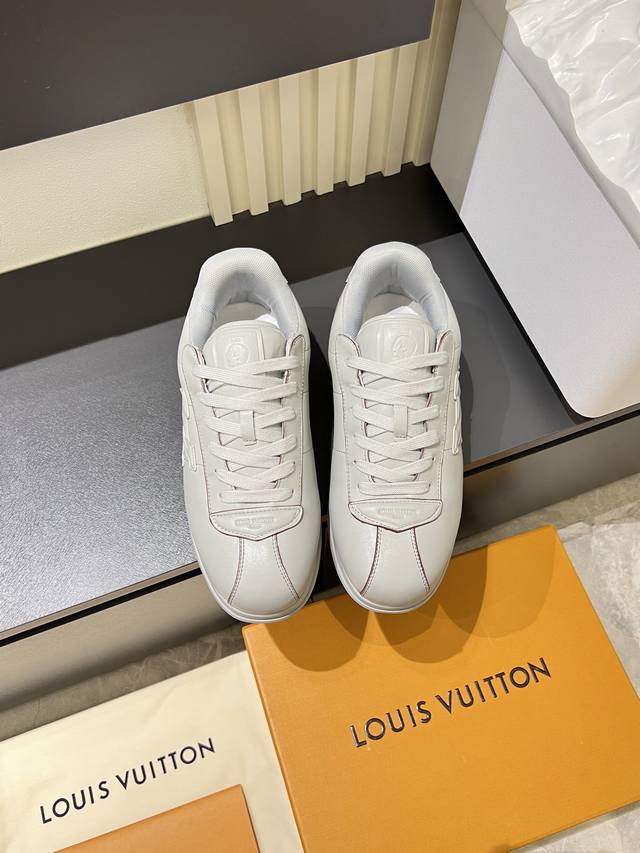Louis Vuitton 路易威登 高端品质 原单休闲运动鞋 鞋面：纳帕小牛皮.彩印品牌图腾、鞋身车缝品牌模块、鞋头.鞋舌.后跟；空压品牌Logo 内里：品牌