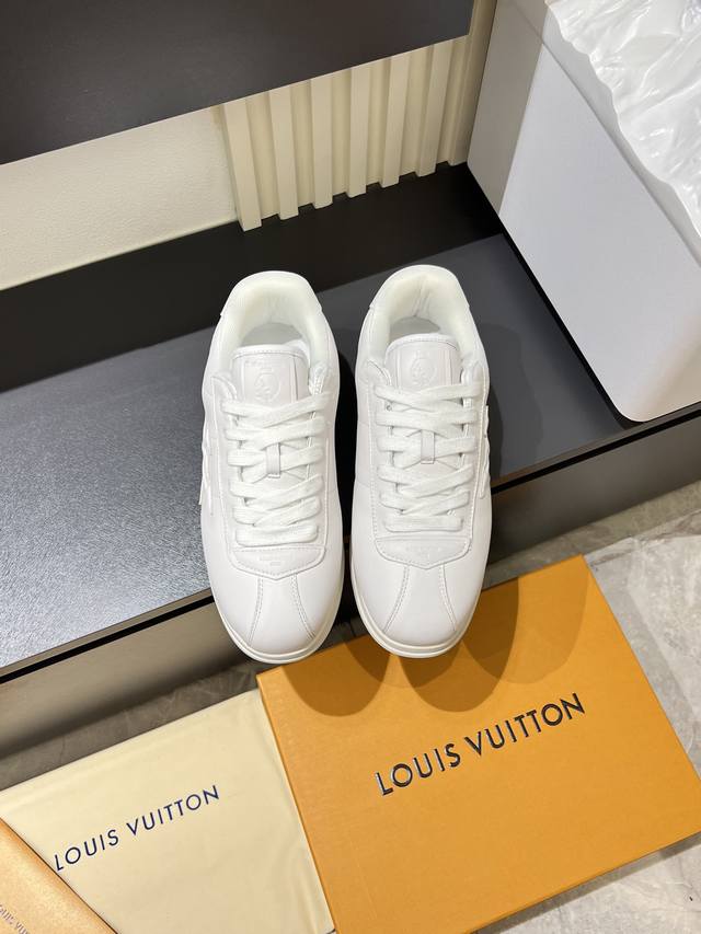 Louis Vuitton 路易威登 高端品质 原单休闲运动鞋 鞋面：纳帕小牛皮.彩印品牌图腾、鞋身车缝品牌模块、鞋头.鞋舌.后跟；空压品牌Logo 内里：品牌
