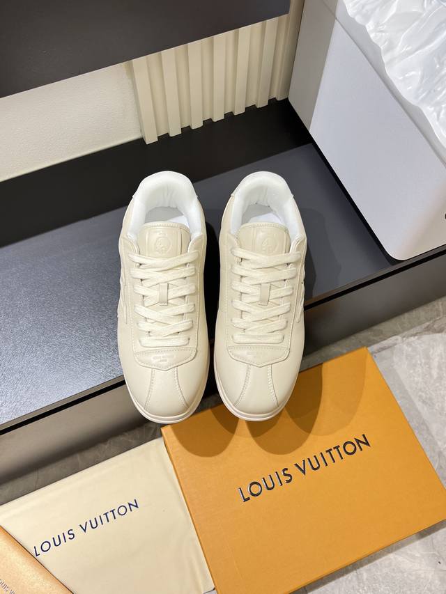 Louis Vuitton 路易威登 高端品质 原单休闲运动鞋 鞋面：纳帕小牛皮.彩印品牌图腾、鞋身车缝品牌模块、鞋头.鞋舌.后跟；空压品牌Logo 内里：品牌
