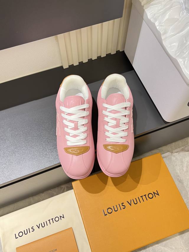 Louis Vuitton 路易威登 高端品质 原单休闲运动鞋 鞋面：纳帕小牛皮.彩印品牌图腾、鞋身车缝品牌模块、鞋头.鞋舌.后跟；空压品牌Logo 内里：品牌