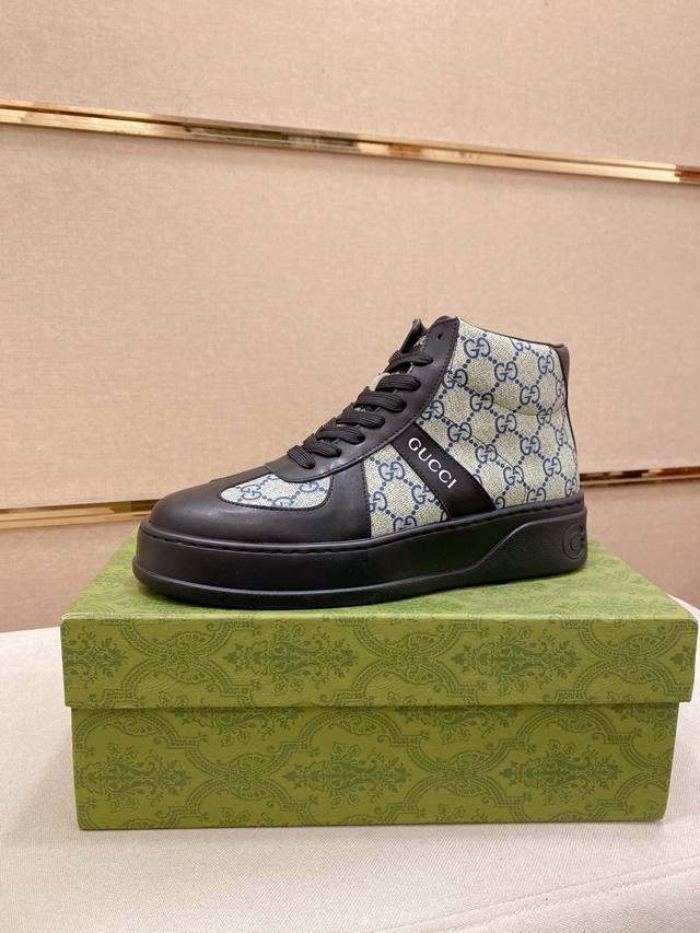 工厂p价 古奇Gucci 官网最新款休闲时尚男鞋，爆款版型简洁大气，潮男专属.独有的官网最新品牌元素元素古奇原版装饰，时尚又大方，面料原版牛皮羊皮内里，官网指定