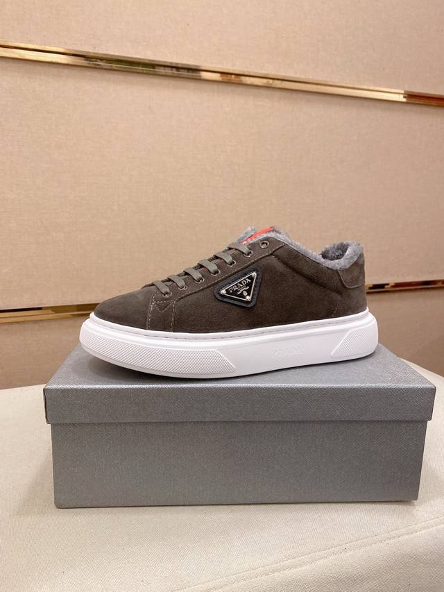工厂p价 毛里普拉达 官网最新款休闲时尚男鞋，爆款版型简洁大气，潮男专属.独有的官网最新品牌元素元素原版装饰，时尚又大方，面料原版头层牛皮绒毛内里，官网指定耐磨