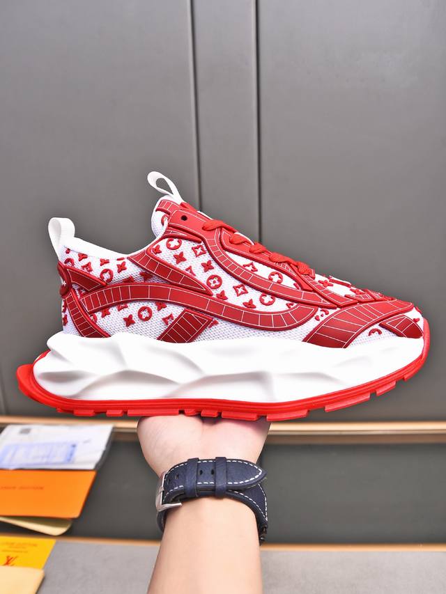 Louis Vuitton 路易威登 新品米兰时装走秀款Lv家标志，大咖风范，时尚潮人必备进口网面搭配高科技滴胶工艺牛皮透气网里真皮垫脚特供发泡大底码数38-4