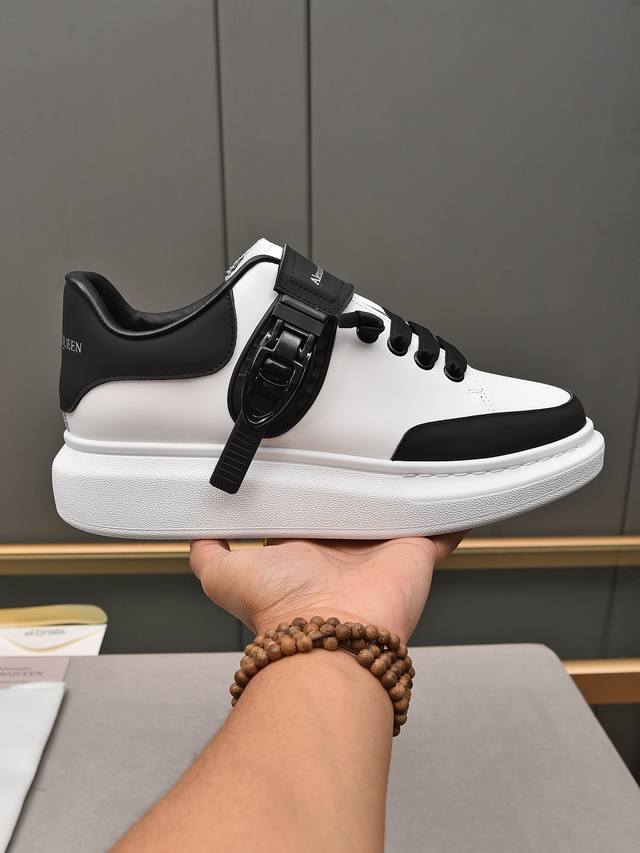 情侣款麦昆高版本 麦昆 面料Fabric：意大利进口丝绸牛皮高质感.内里I1A级意大利进口水染牛皮里特订韧性强.耐脏.吸汗.透气.Stepping: 顶级鞋底S