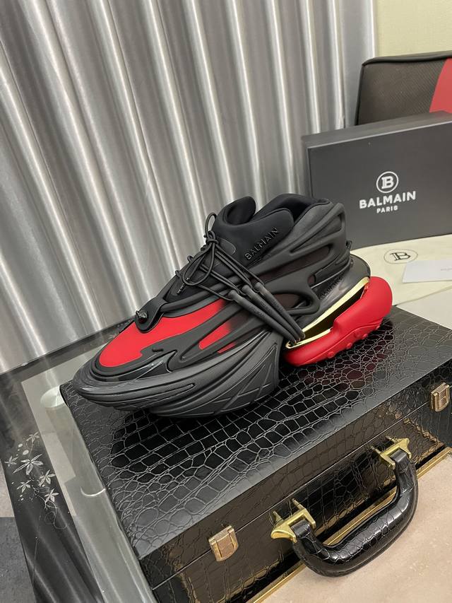 出厂价pp： Balmai* 巴尔-曼 新品B-Skate拼接低帮休闲运动鞋 多种材质拼接撞色设计 采用进口小牛皮 绒面小牛皮、拼接科技布材质设计、饰立体凸感对