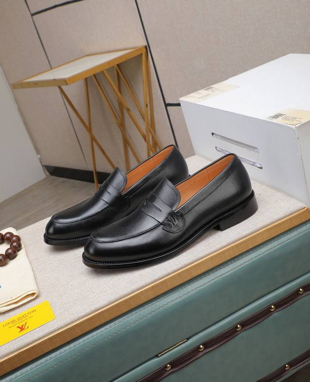 出厂价p 水染牛里 Louis Vuitton* 高端 路易威登 专柜最新款 正装商务皮鞋原版最高品质！进口意大利小牛皮面料牛皮内里 原版大底 正装码数:384