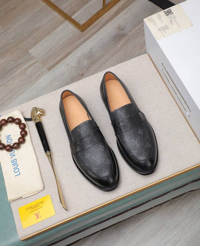 出厂价p 水染牛里 Louis Vuitton* 高端 路易威登 专柜最新款 正装商务皮鞋原版最高品质！进口意大利小牛皮面料牛皮内里 原版大底 正装码数:384